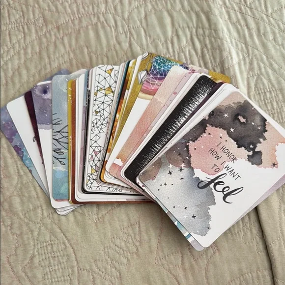 The Universe Has Your Back Card Deck by Gabrielle Bernstein - Picture 3 of 3